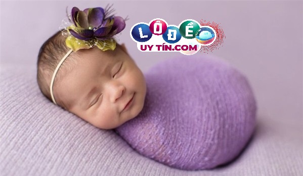 Mơ thấy bé gái đánh con gì, là điềm gì?